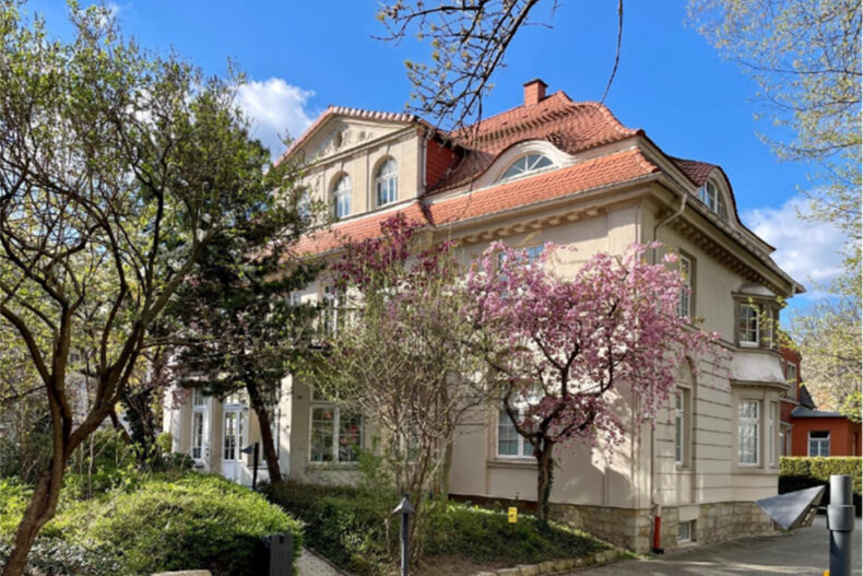 MR.STEUER® Villa in Pirna